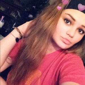 Meet your Posher, Kareb